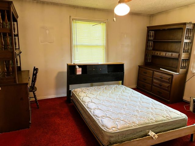 1518 E Grand Avenue, Carbondale, IL 62901
