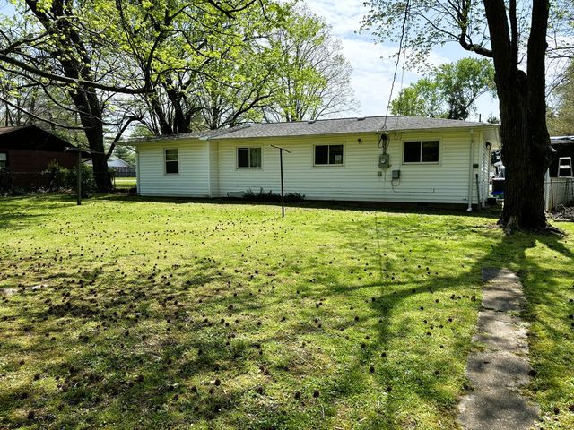 1518 E Grand Avenue, Carbondale, IL 62901