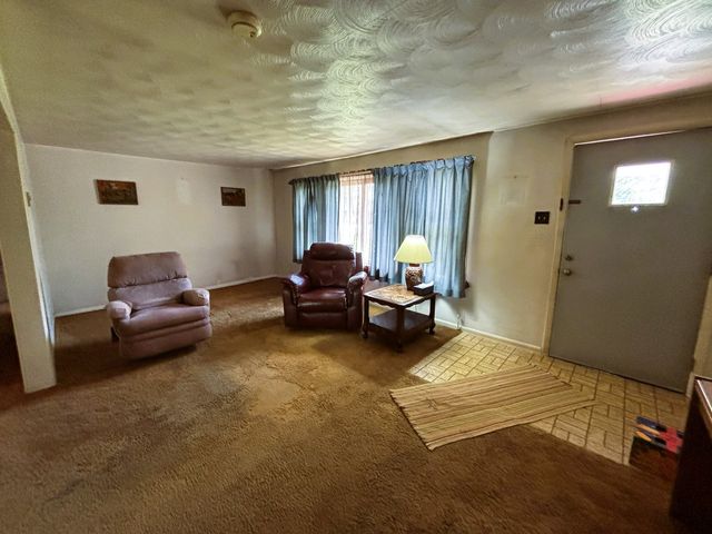 1518 E Grand Avenue, Carbondale, IL 62901