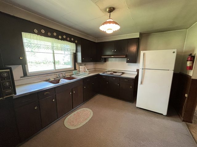 1518 E Grand Avenue, Carbondale, IL 62901