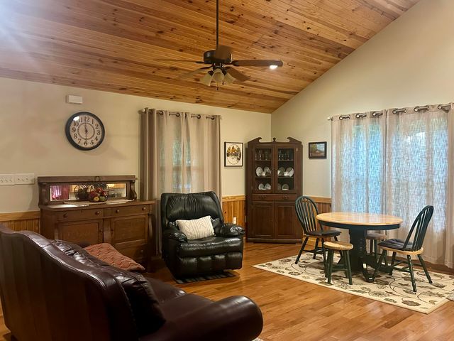 1150 Haynes Knob Road, Somerset, KY 42501