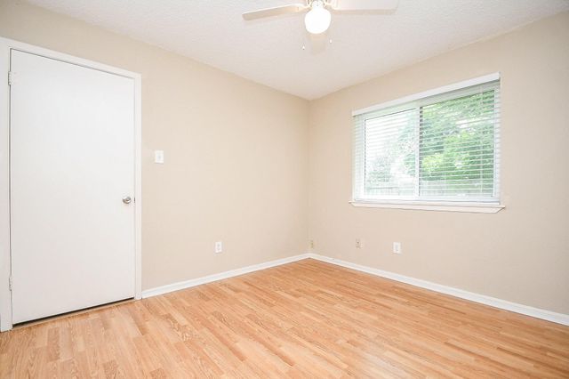 2014 First Crossing Boulevard, Sugar Land, TX 77478