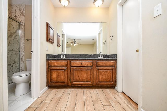 2014 First Crossing Boulevard, Sugar Land, TX 77478