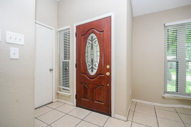 2014 First Crossing Boulevard, Sugar Land, TX 77478