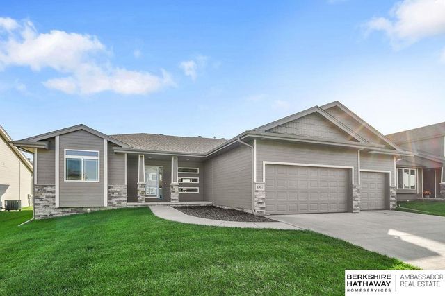16615 Benjamin Street, Omaha, NE 68007