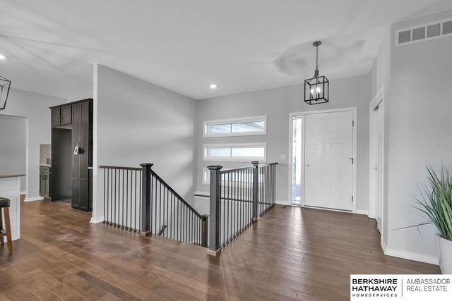 16615 Benjamin Street, Omaha, NE 68007