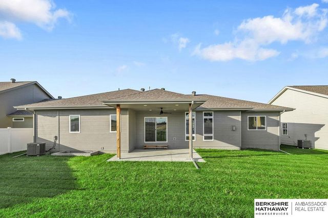 16615 Benjamin Street, Omaha, NE 68007