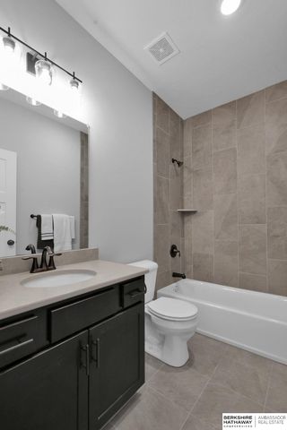 16615 Benjamin Street, Omaha, NE 68007