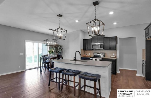16615 Benjamin Street, Omaha, NE 68007
