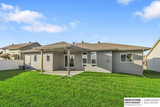 16615 Benjamin Street, Omaha, NE 68007