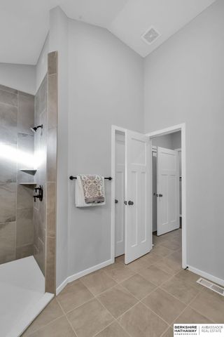 16615 Benjamin Street, Omaha, NE 68007