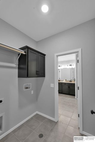 16615 Benjamin Street, Omaha, NE 68007