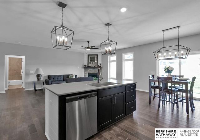 16615 Benjamin Street, Omaha, NE 68007