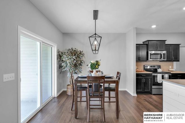 16615 Benjamin Street, Omaha, NE 68007