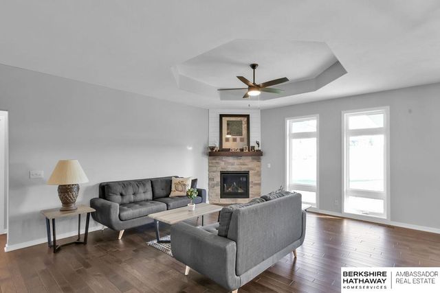 16615 Benjamin Street, Omaha, NE 68007