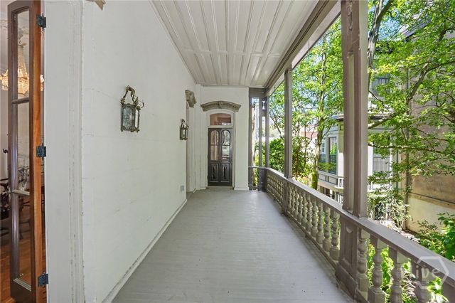 110 W Gaston Street, Savannah, GA 31401