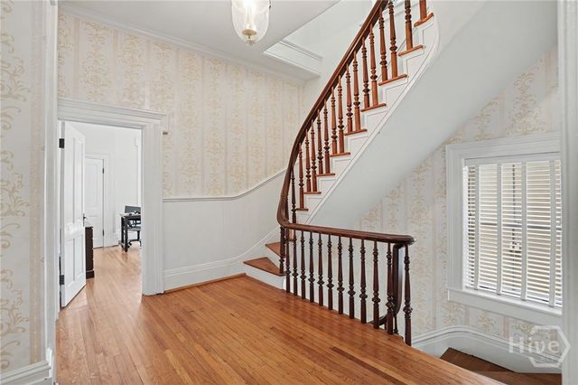 110 W Gaston Street, Savannah, GA 31401