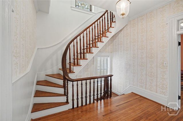 110 W Gaston Street, Savannah, GA 31401