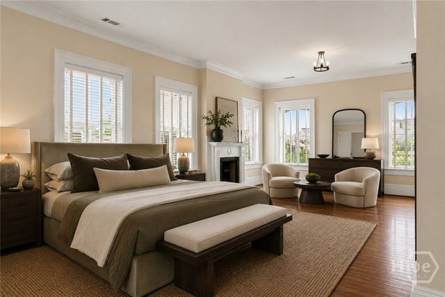 110 W Gaston Street, Savannah, GA 31401