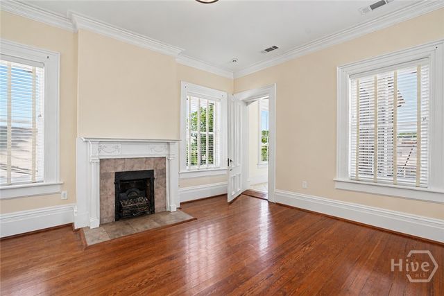 110 W Gaston Street, Savannah, GA 31401