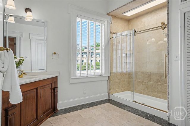 110 W Gaston Street, Savannah, GA 31401