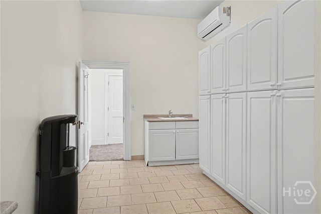 110 W Gaston Street, Savannah, GA 31401