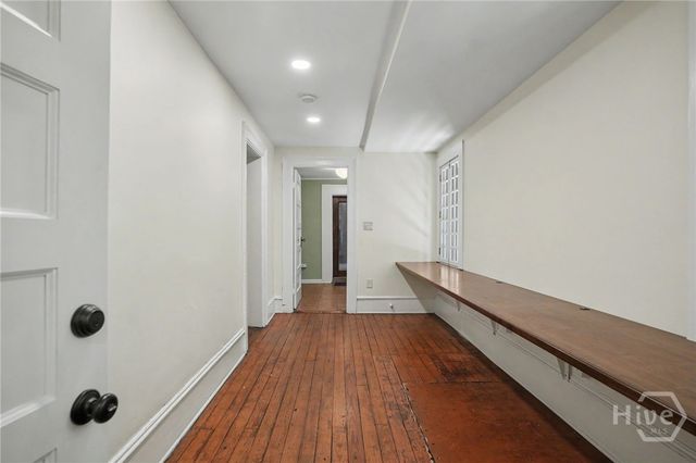 110 W Gaston Street, Savannah, GA 31401