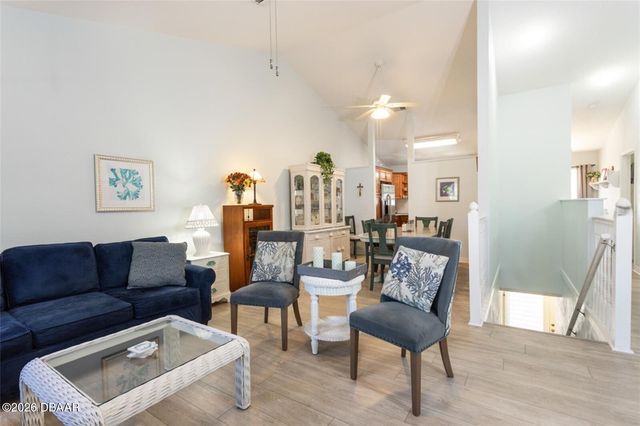 152 Grand Oaks Circle, Daytona Beach, FL 32114