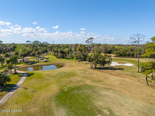 152 Grand Oaks Circle, Daytona Beach, FL 32114