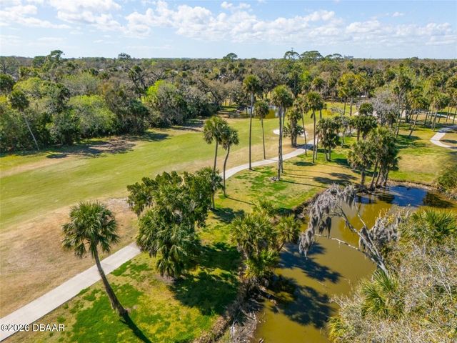 152 Grand Oaks Circle, Daytona Beach, FL 32114