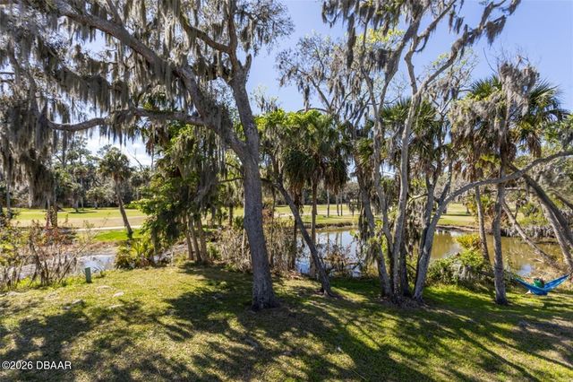 152 Grand Oaks Circle, Daytona Beach, FL 32114
