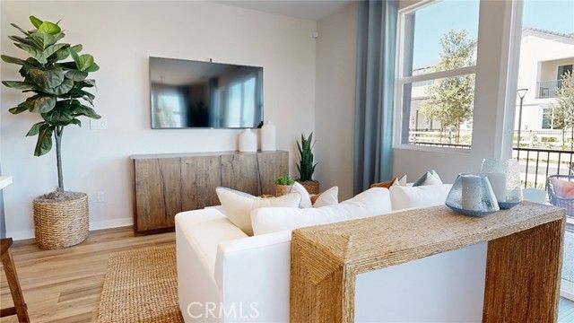 4301 S Gasly Paseo, Ontario, CA 91762