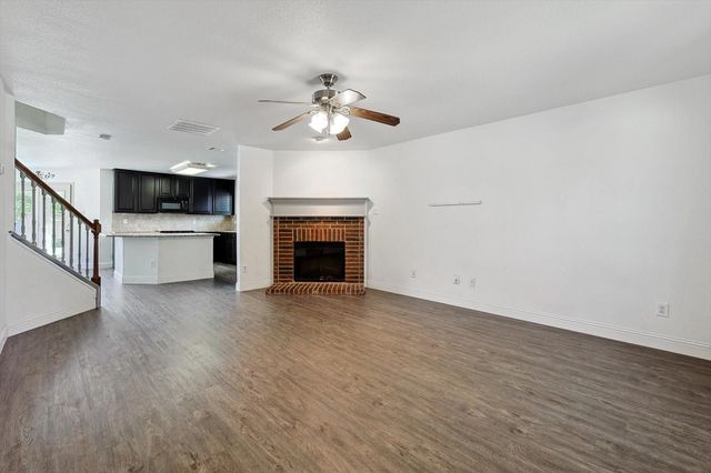 10740 Irish Glen Trail, Fort Worth, TX 76052