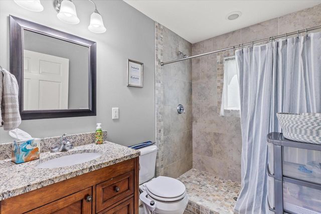 4886 Lakeview AVENUE, Hubertus, WI 53033