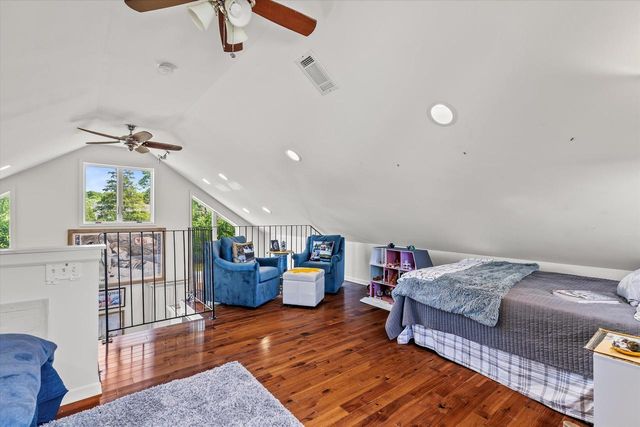 4886 Lakeview AVENUE, Hubertus, WI 53033