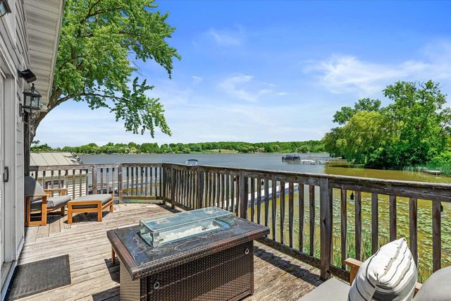 4886 Lakeview AVENUE, Hubertus, WI 53033