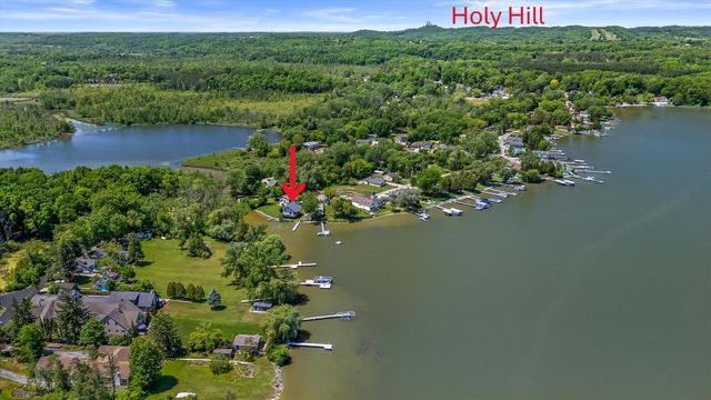 4886 Lakeview AVENUE, Hubertus, WI 53033