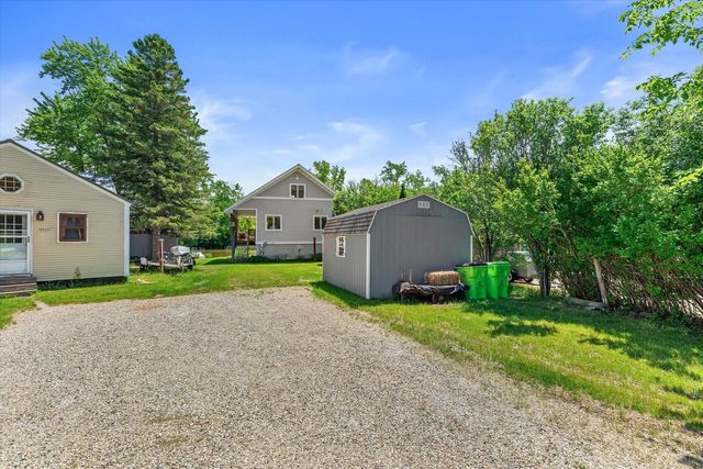 4886 Lakeview AVENUE, Hubertus, WI 53033