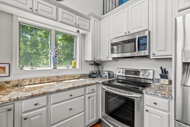 4886 Lakeview AVENUE, Hubertus, WI 53033