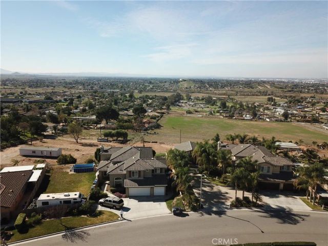 5505 Sunset Ridge Drive, Jurupa Valley, CA 92509