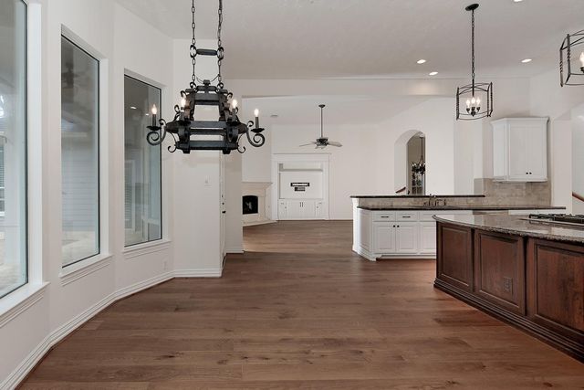 122 Lansdowne, The Woodlands, TX 77382