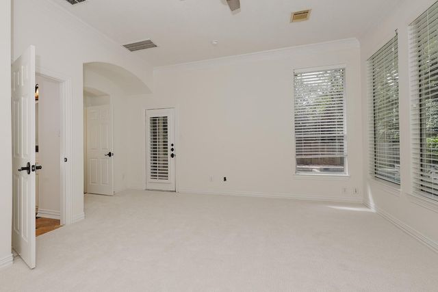 122 Lansdowne, The Woodlands, TX 77382