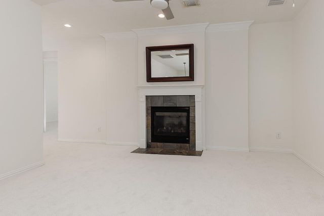 122 Lansdowne, The Woodlands, TX 77382