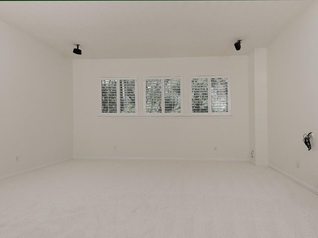 122 Lansdowne, The Woodlands, TX 77382