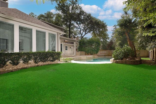 122 Lansdowne, The Woodlands, TX 77382