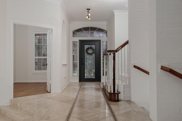 122 Lansdowne, The Woodlands, TX 77382