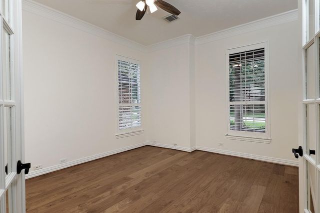 122 Lansdowne, The Woodlands, TX 77382