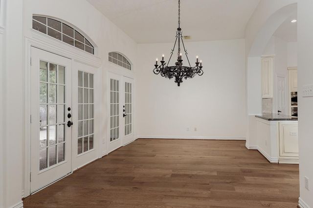 122 Lansdowne, The Woodlands, TX 77382