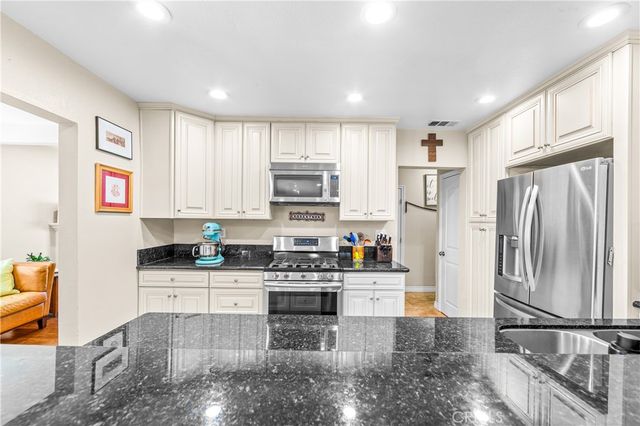 4440 Falcon, Long Beach, CA 90807