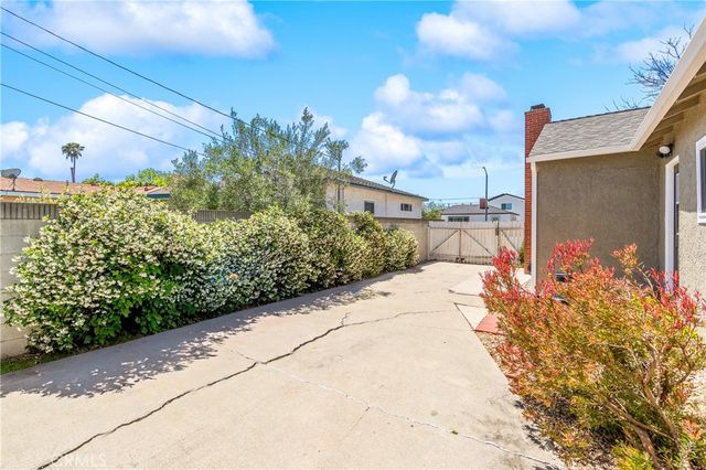 4440 Falcon, Long Beach, CA 90807